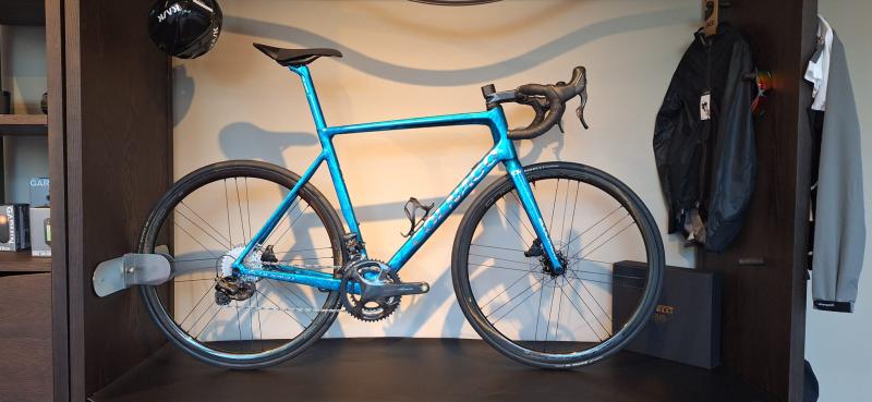 REVIEW of Colnago V3Rs Disc
